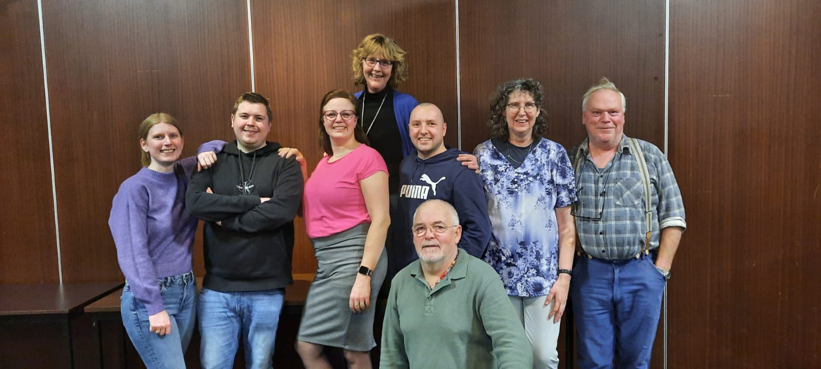 Spelersgroep toneelvereniging Nut & Genoegen 2025.